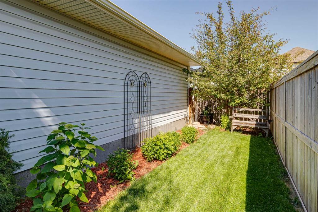 316 Prestwick Terrace Se, Calgary, AB - Outdoor With Exterior