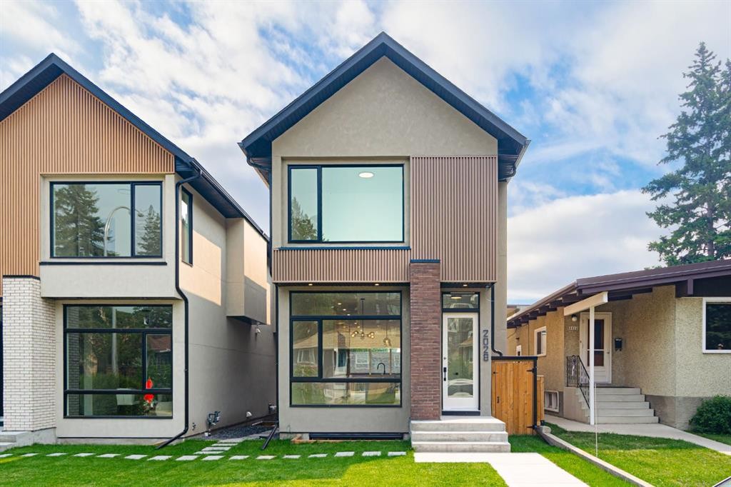 2028 36 Street Sw, Calgary, AB - Outdoor