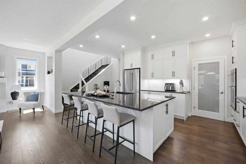 114 Corner Meadows Grove Ne, Calgary, AB - Indoor Photo Showing Kitchen With Upgraded Kitchen