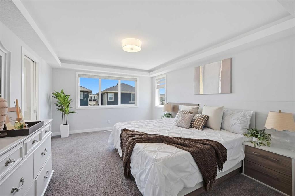 114 Corner Meadows Grove Ne, Calgary, AB - Indoor Photo Showing Bedroom