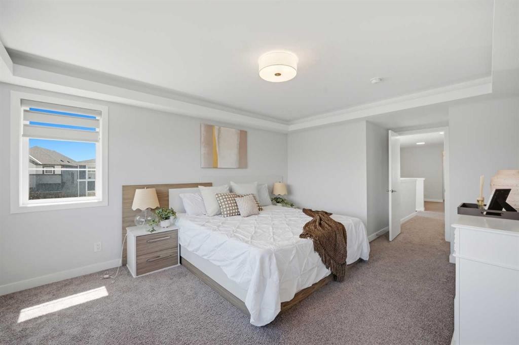 114 Corner Meadows Grove Ne, Calgary, AB - Indoor Photo Showing Bedroom