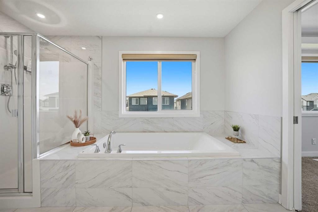 114 Corner Meadows Grove Ne, Calgary, AB - Indoor Photo Showing Bathroom