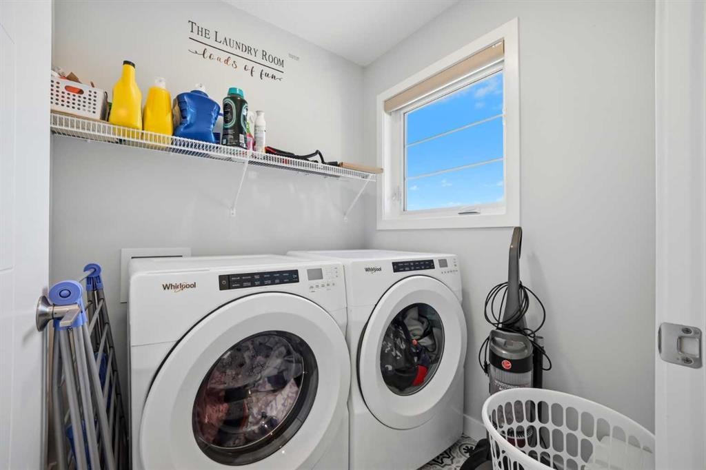 114 Corner Meadows Grove Ne, Calgary, AB - Indoor Photo Showing Laundry Room