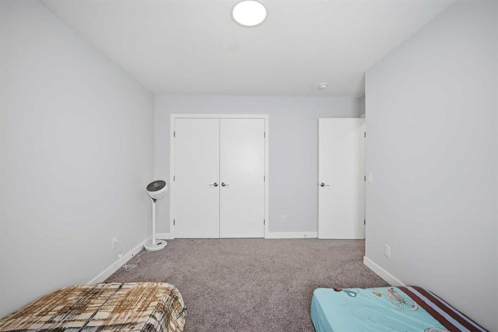 114 Corner Meadows Grove Ne, Calgary, AB - Indoor Photo Showing Bedroom