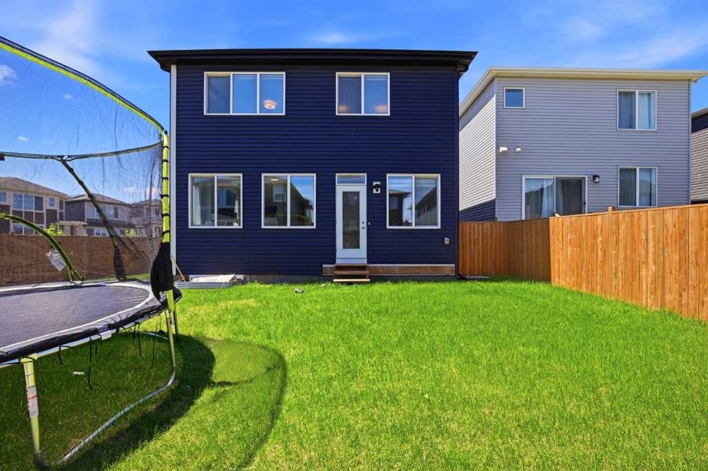 114 Corner Meadows Grove Ne, Calgary, AB - Outdoor With Exterior