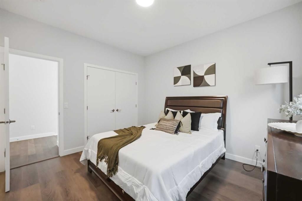 114 Corner Meadows Grove Ne, Calgary, AB - Indoor Photo Showing Bedroom