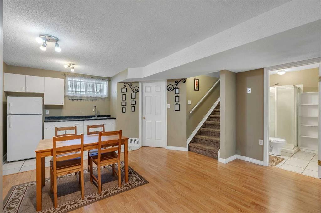84 Willowbrook Crescent Nw, Airdrie, AB - Indoor