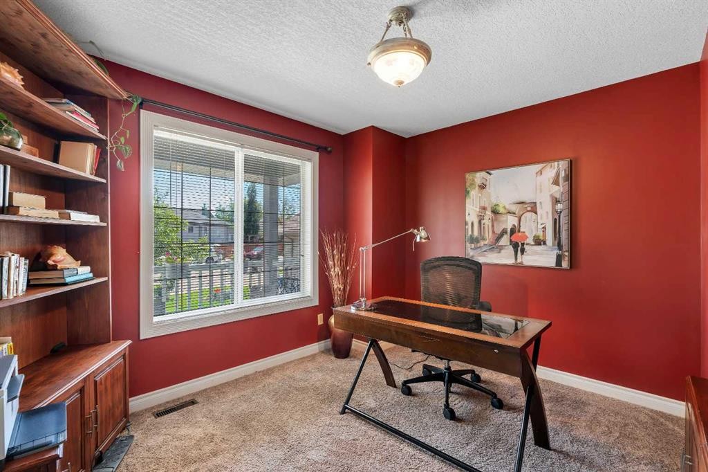 84 Willowbrook Crescent Nw, Airdrie, AB - Indoor Photo Showing Office