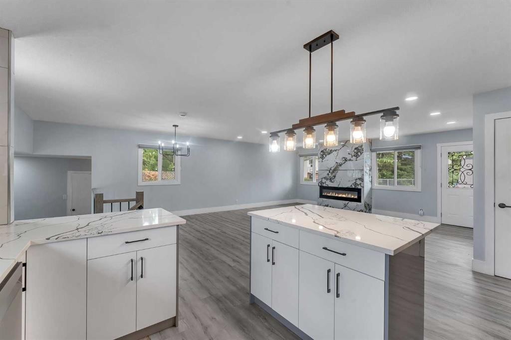 2930 Oakmoor Crescent Sw, Calgary, AB