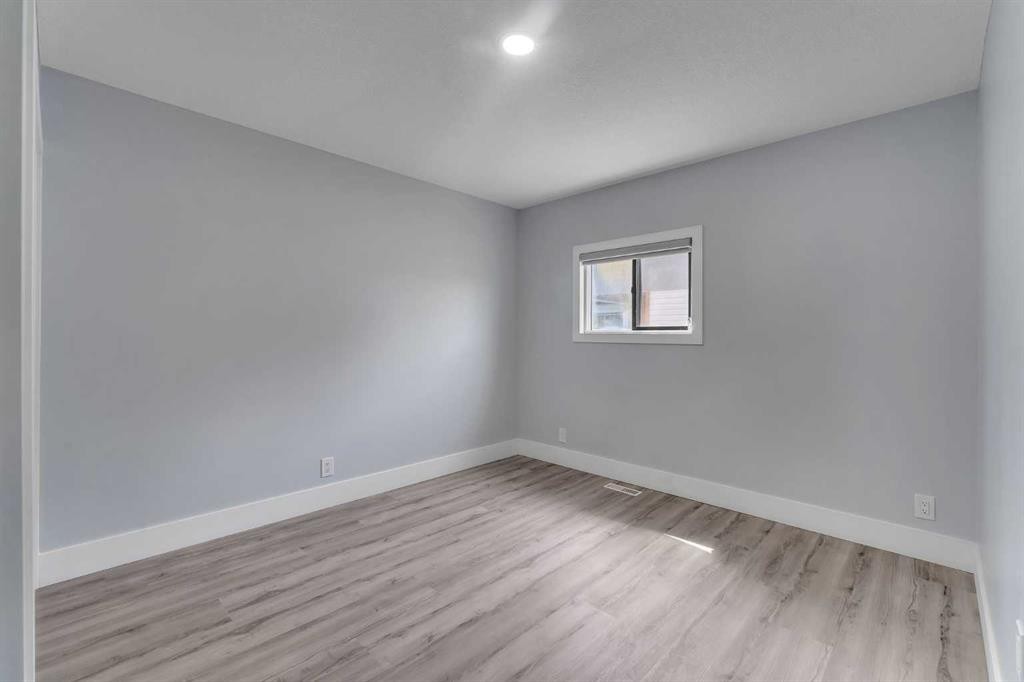 2930 Oakmoor Crescent Sw, Calgary, AB