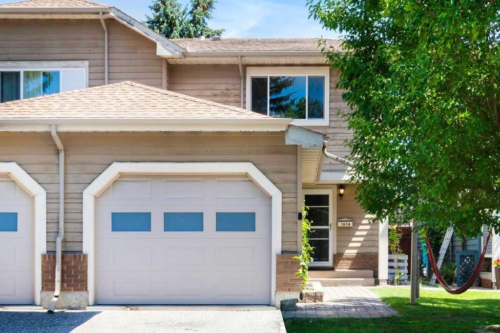 20 Midpark Gardens Se, Calgary, AB - Outdoor With Facade
