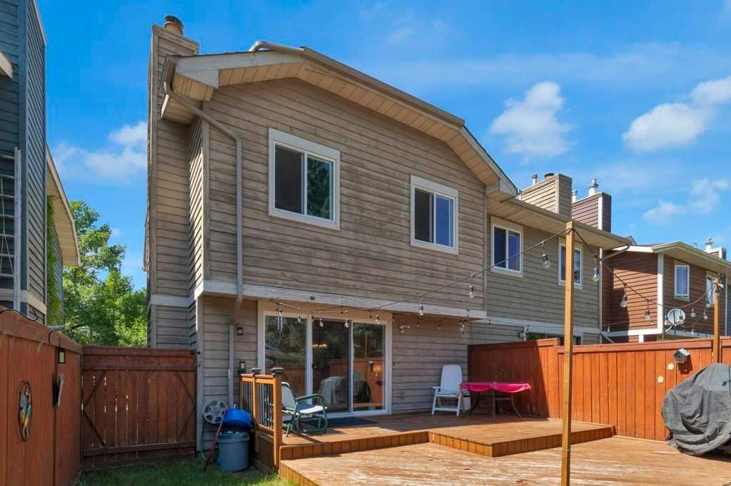 20 Midpark Gardens Se, Calgary, AB - Outdoor With Deck Patio Veranda With Exterior