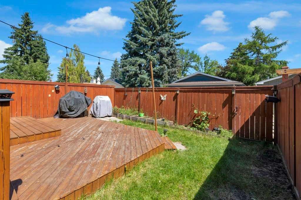 20 Midpark Gardens Se, Calgary, AB - Outdoor With Deck Patio Veranda