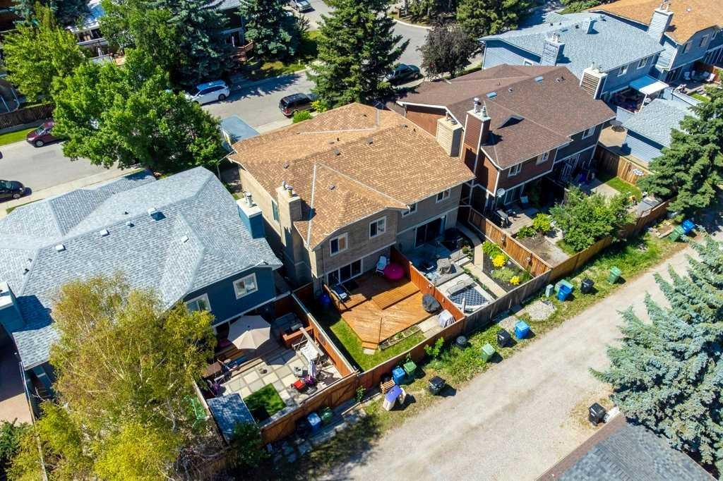 20 Midpark Gardens Se, Calgary, AB - Outdoor