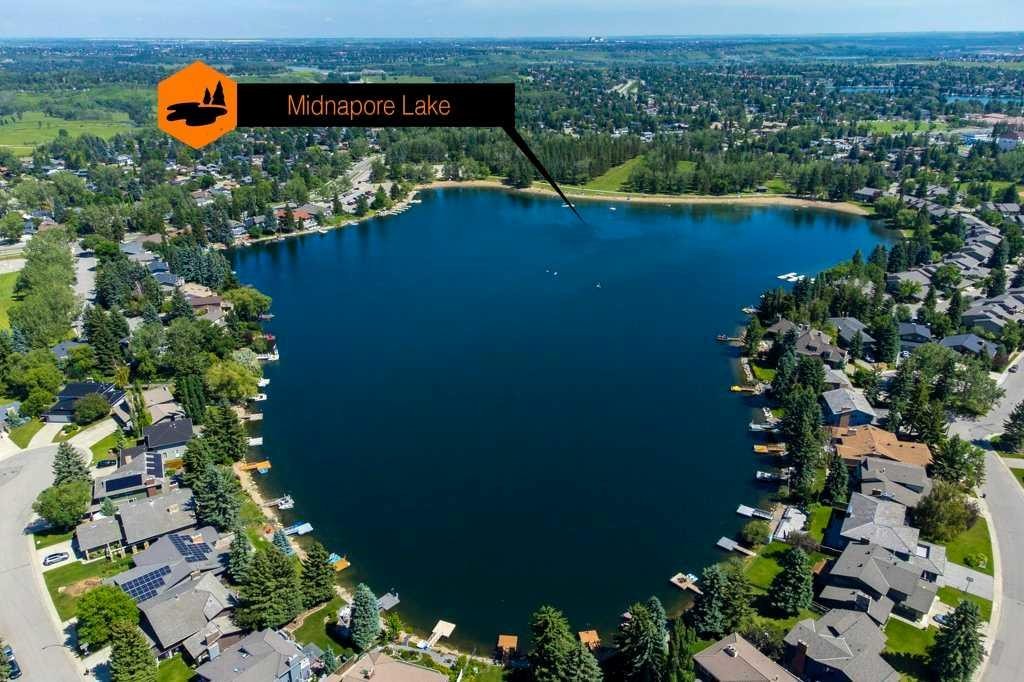 20 Midpark Gardens Se, Calgary, AB - Outdoor With Body Of Water With View