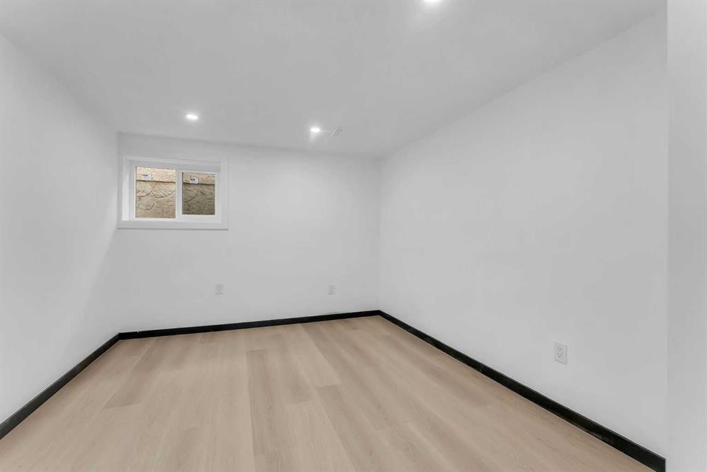4108 13 Avenue Ne, Calgary, AB - Indoor Photo Showing Other Room