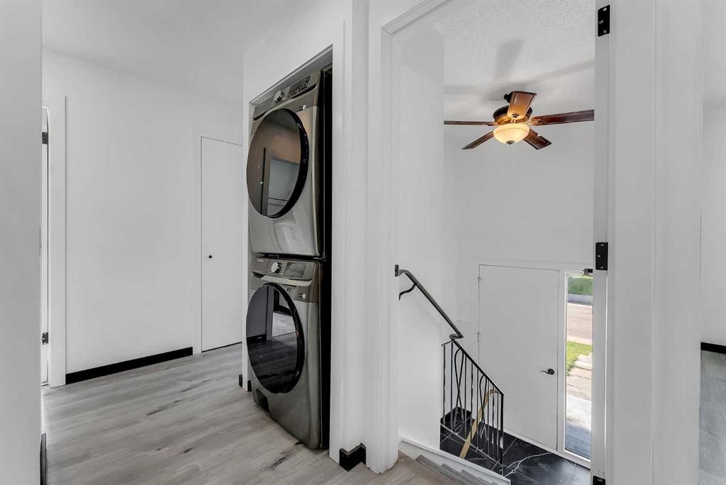 4108 13 Avenue Ne, Calgary, AB - Indoor Photo Showing Laundry Room