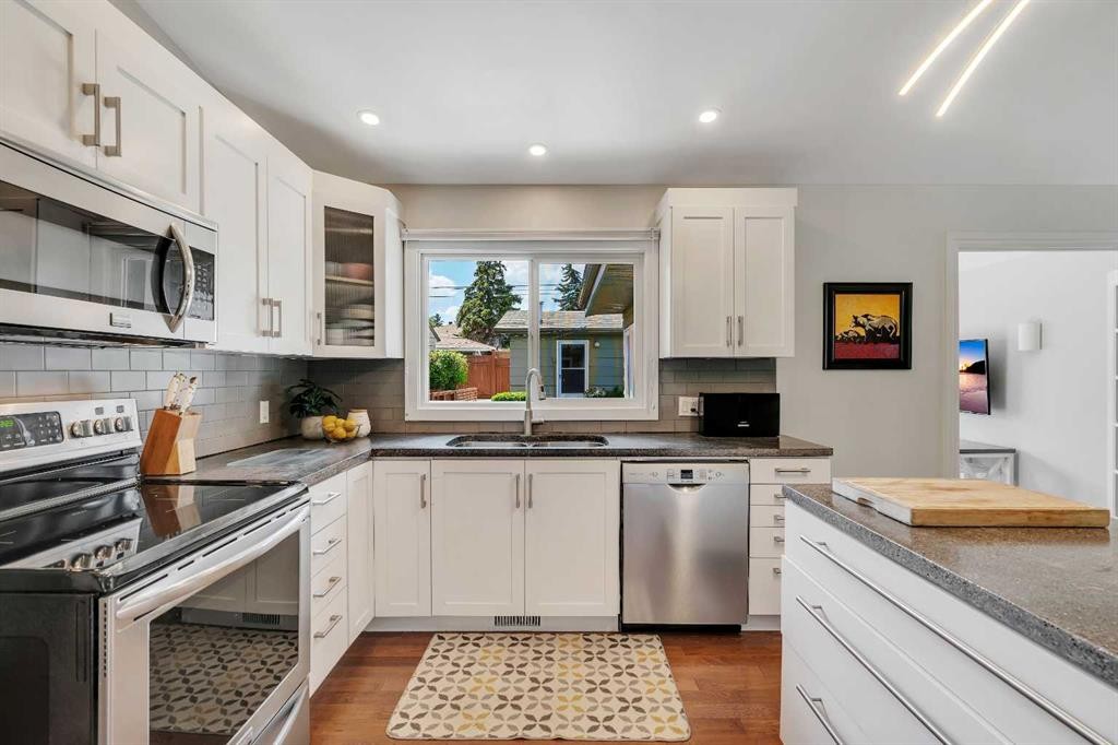 10219 7 Street Sw, Calgary, AB
