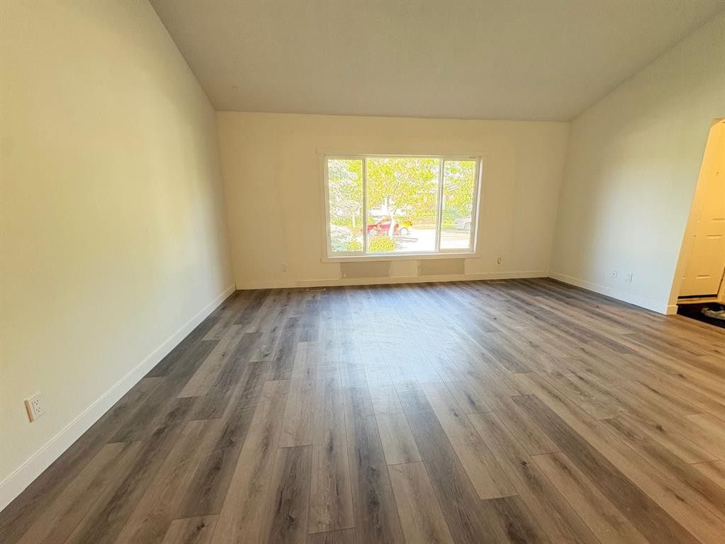 6879 Rundlehorn Drive Ne, Calgary, AB