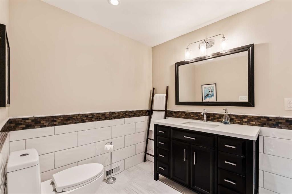 70 Patterson Close Sw, Calgary, AB