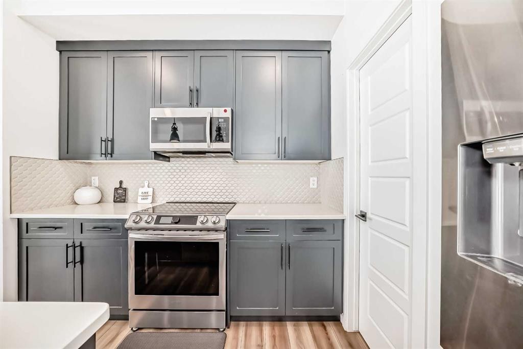 91 Walcrest Way Se, Calgary, AB