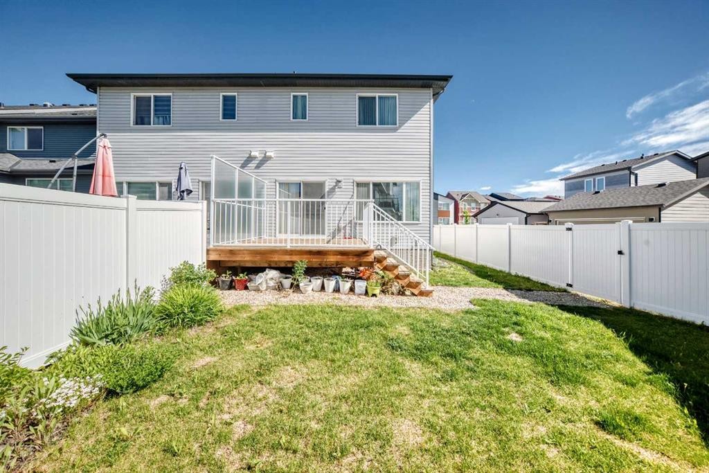 91 Walcrest Way Se, Calgary, AB