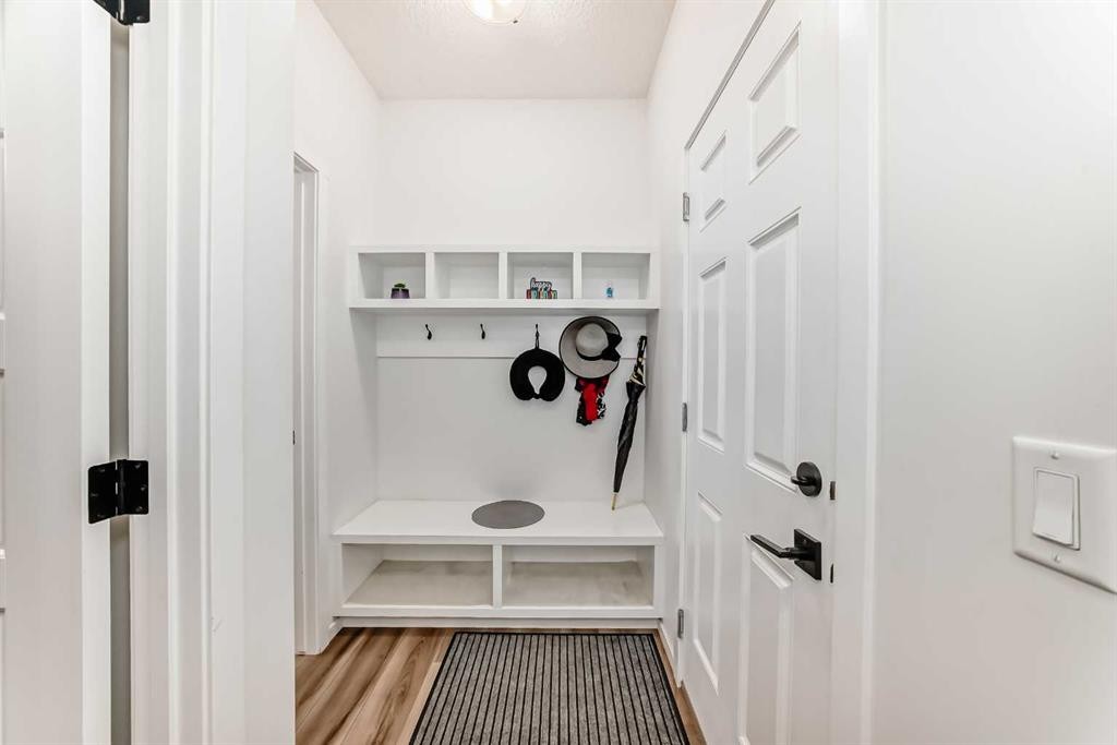 91 Walcrest Way Se, Calgary, AB