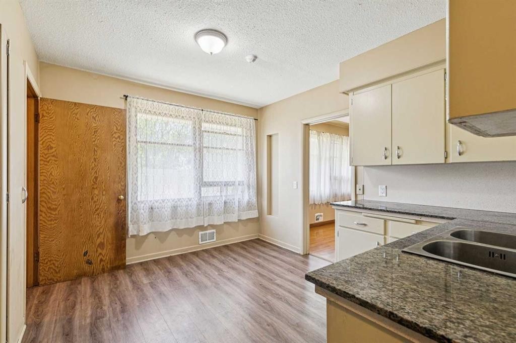 3103 13 Avenue Sw, Calgary, AB - Indoor Photo Showing Kitchen With Double Sink