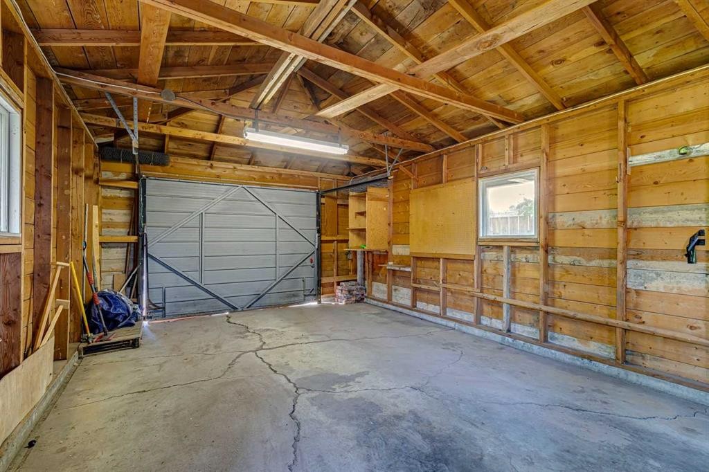 3103 13 Avenue Sw, Calgary, AB - Indoor Photo Showing Other Room