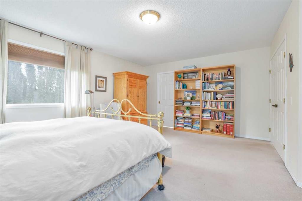 210 Mt Douglas Court Se, Calgary, AB