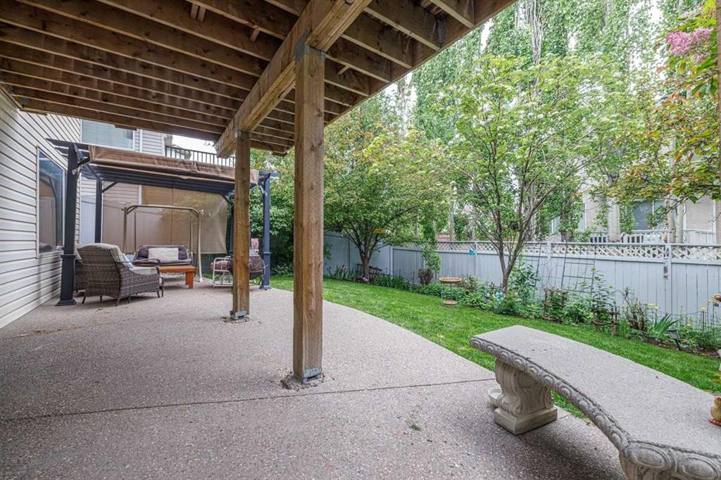 210 Mt Douglas Court Se, Calgary, AB