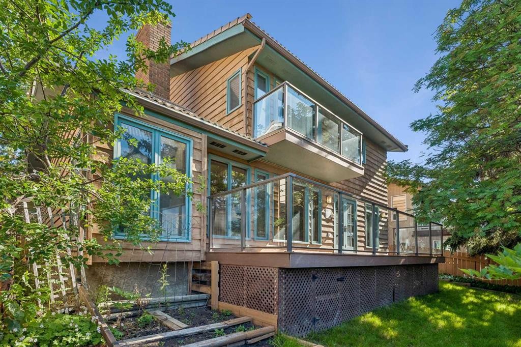 31 Edgehill Bay Nw, Calgary, AB - Outdoor
