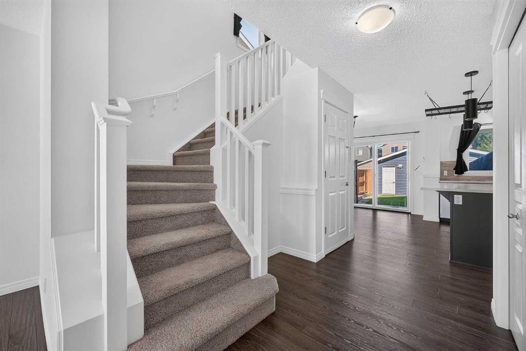 330 Auburn Meadows Boulevard Se, Calgary, AB