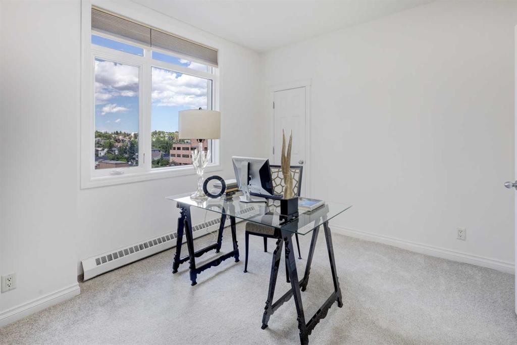 511-950 Centre Avenue Ne, Calgary, AB - Indoor Photo Showing Other Room