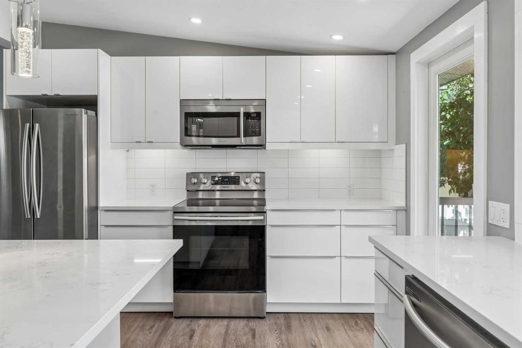 916 Mayland Drive Ne, Calgary, AB