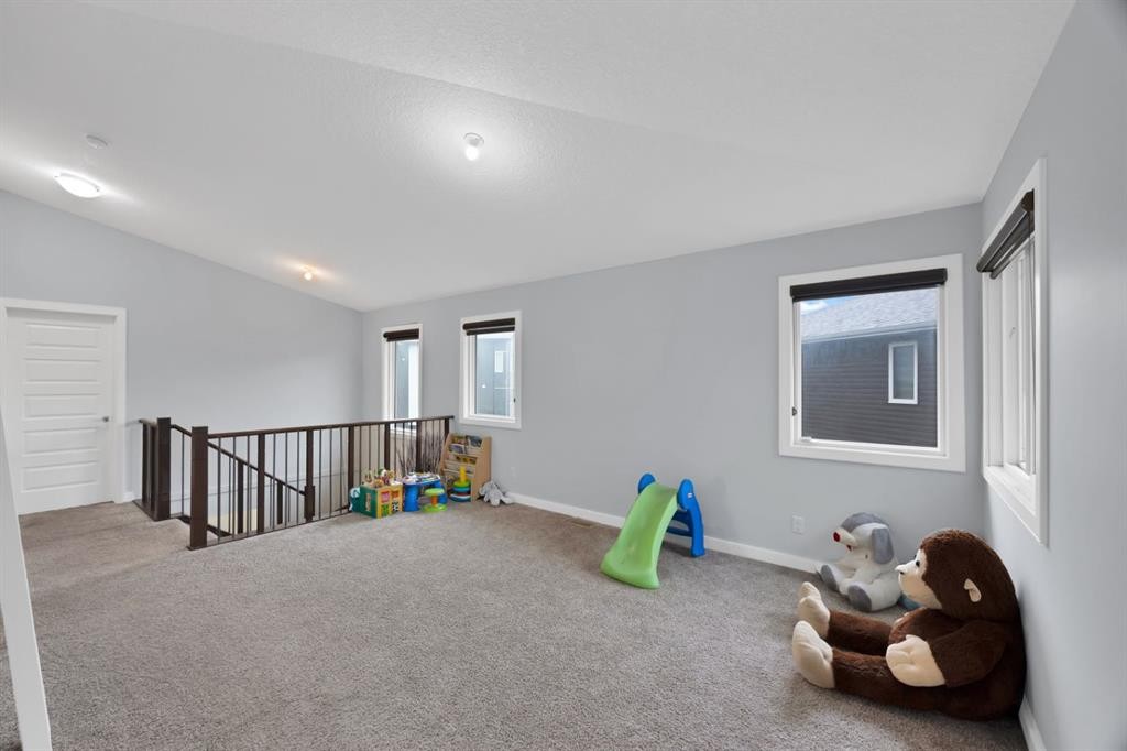 76 Red Embers Square Ne, Calgary, AB - Indoor Photo Showing Other Room