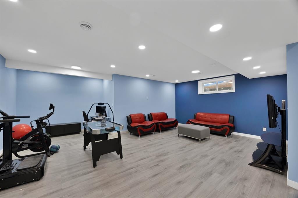 76 Red Embers Square Ne, Calgary, AB - Indoor