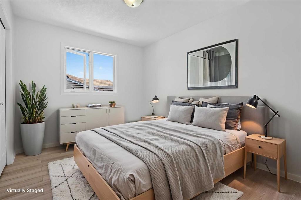 78 Hamptons Circle Nw, Calgary, AB - Indoor Photo Showing Bedroom