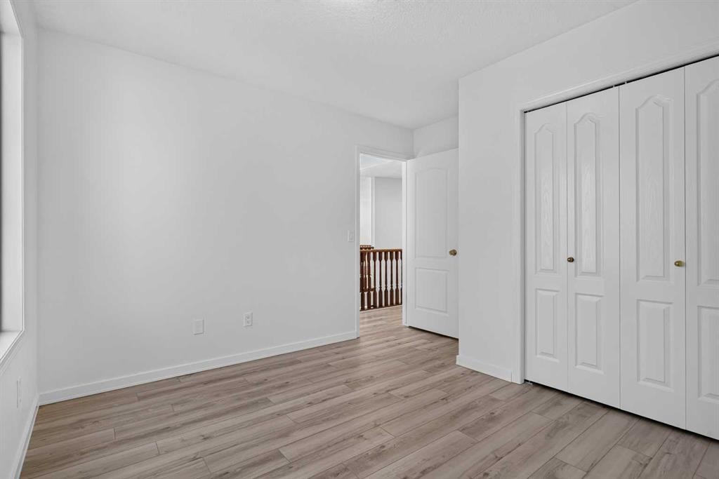 78 Hamptons Circle Nw, Calgary, AB - Indoor Photo Showing Other Room