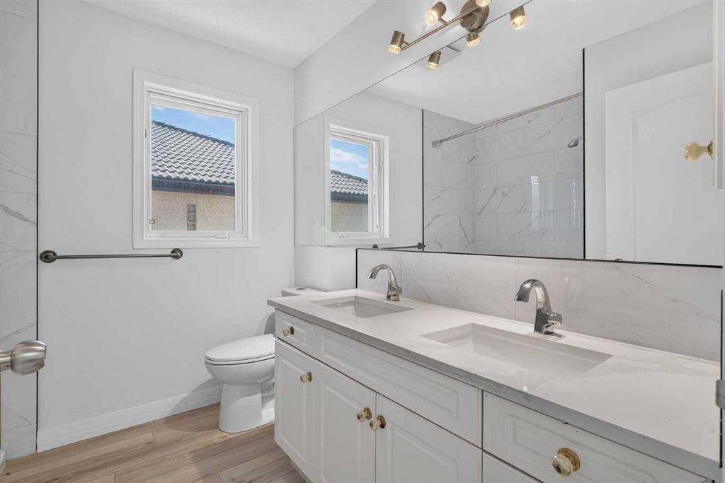 78 Hamptons Circle Nw, Calgary, AB - Indoor Photo Showing Bathroom
