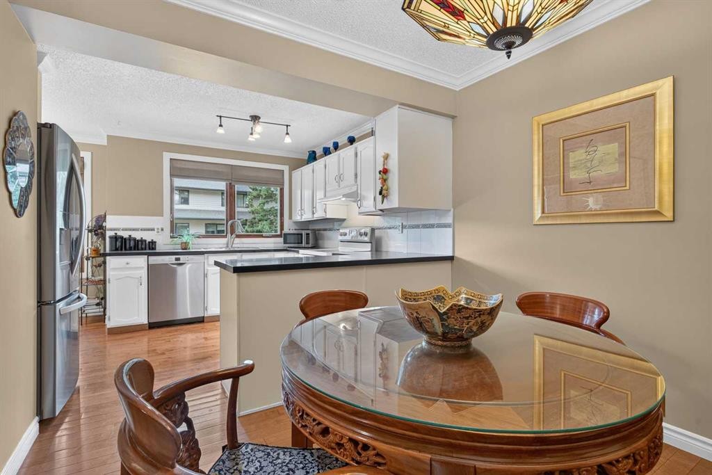12-140 Point Drive Nw, Calgary, AB - Indoor