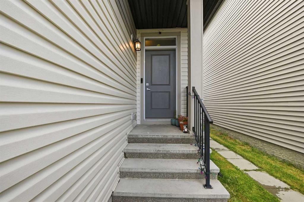 232 Cornerbrook Common Ne, Calgary, AB - Outdoor