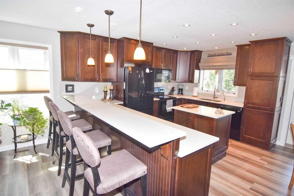 254 Maple Grove Crescent, Strathmore, AB
