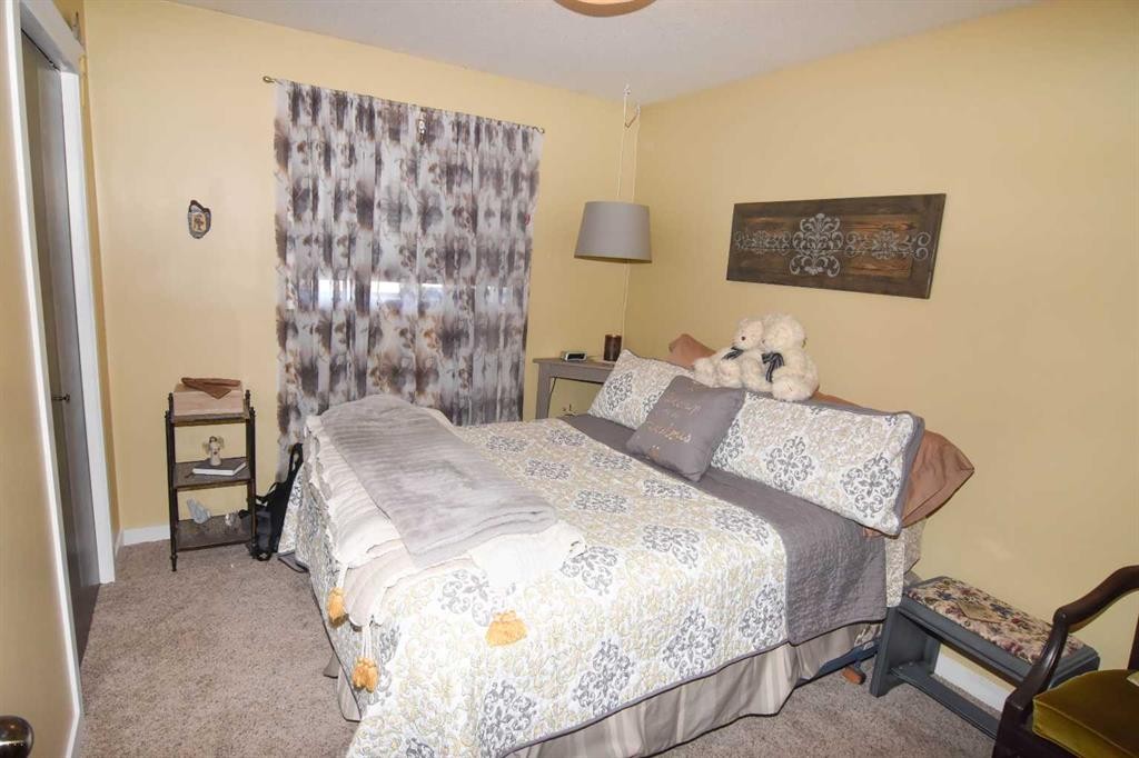 254 Maple Grove Crescent, Strathmore, AB