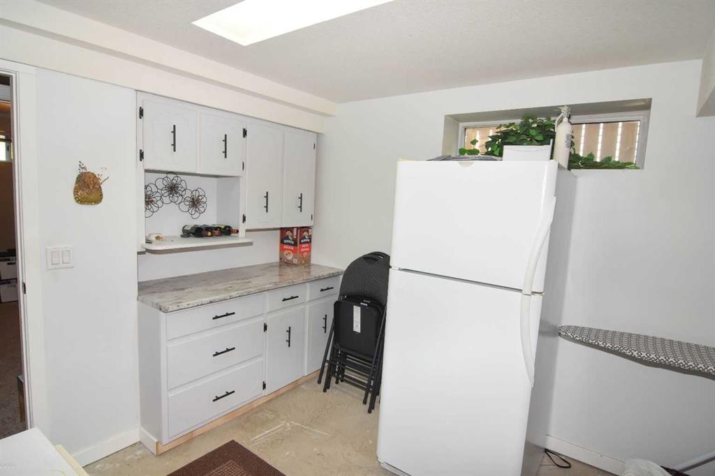 254 Maple Grove Crescent, Strathmore, AB
