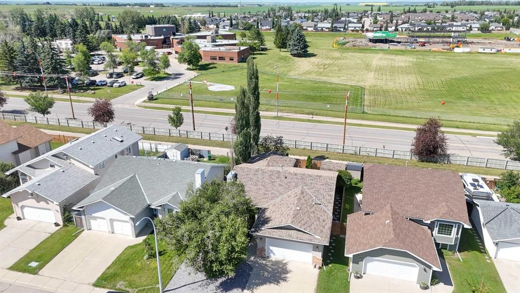 254 Maple Grove Crescent, Strathmore, AB
