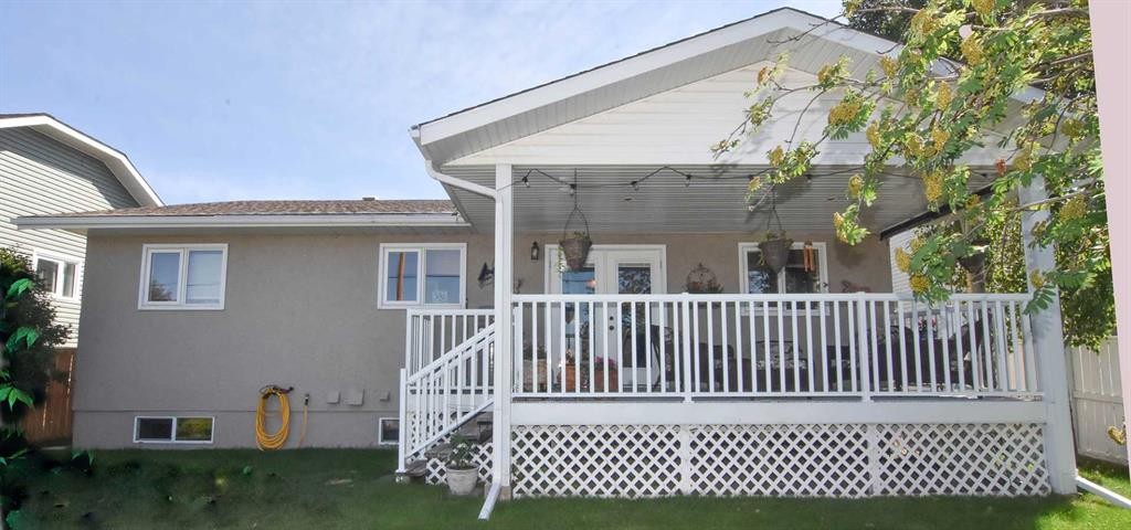 254 Maple Grove Crescent, Strathmore, AB