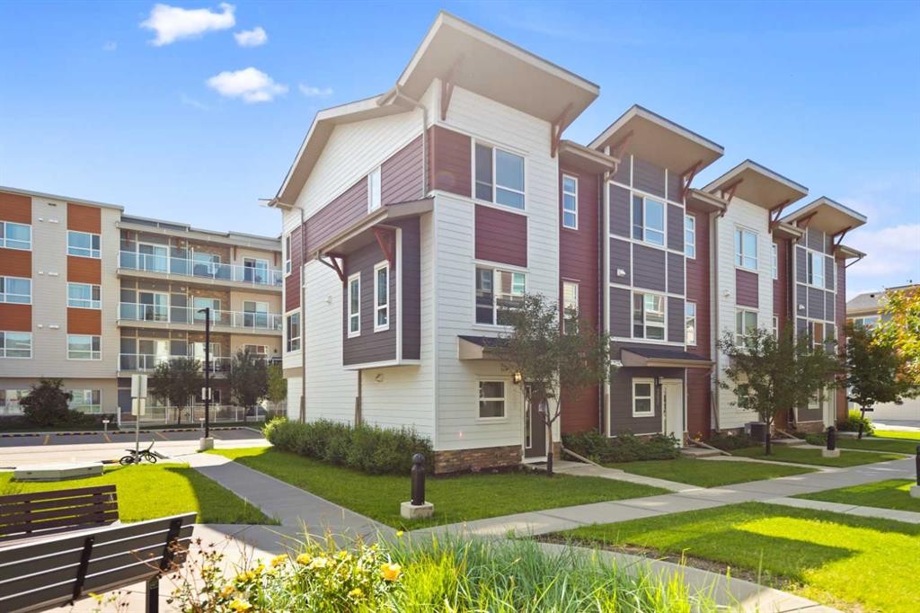 209 Harvest Hills Common Ne, Calgary, AB - Outdoor With Facade