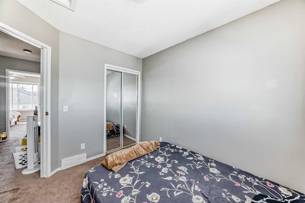 111 Martin Crossing Close Ne, Calgary, AB