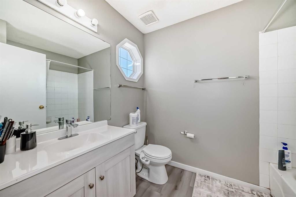111 Martin Crossing Close Ne, Calgary, AB